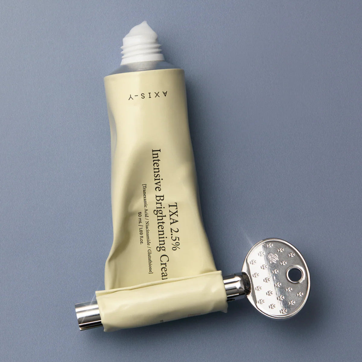 Izgaismojošs krēms AXIS-Y TXA 2.5% Intensive Brightening Cream