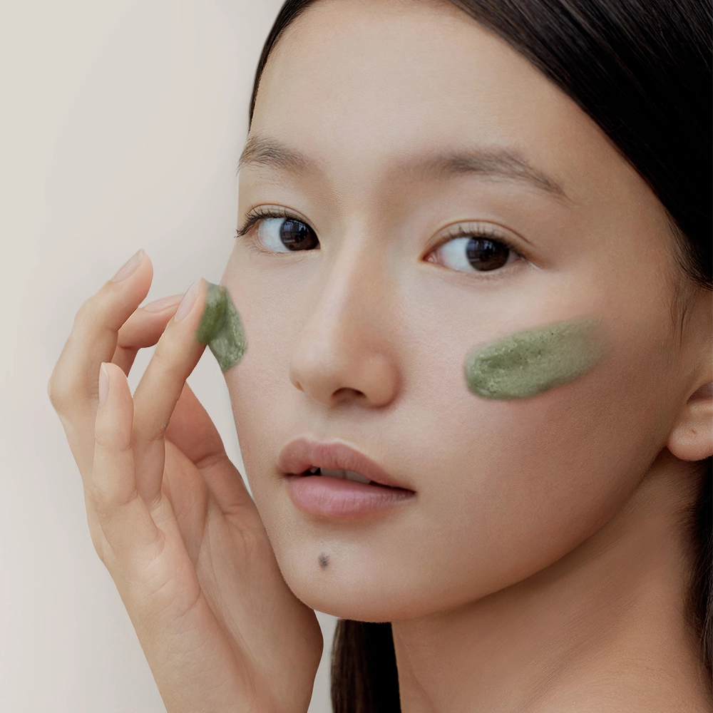 Dziļi attīrošas sejas putas ar LHA Arencia Green Tea + LHA Deep Pore Rice Cake Cleanser
