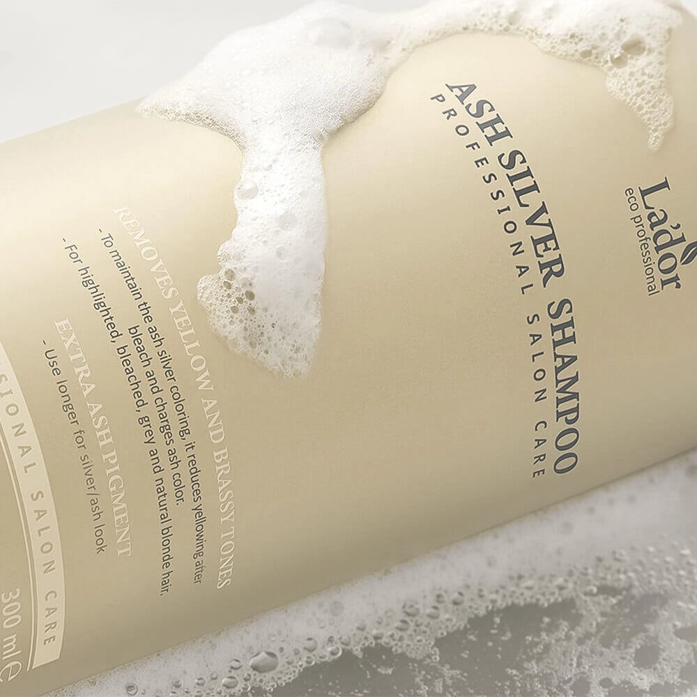 Mitrinošs tonējošais šampūns gaišiem matiem Lador Ash Silver Shampoo
