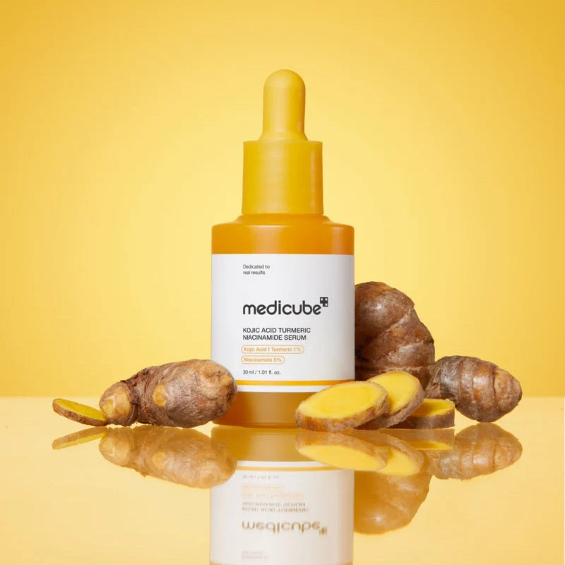 Izgaismojošs serums sejai Medicube Kojic Acid Turmeric Niacinamide Serum