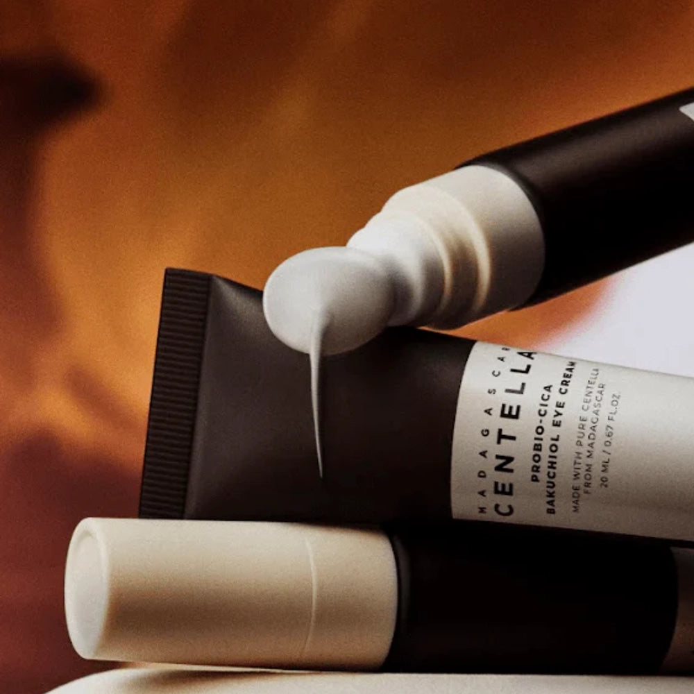 Nostiprinošs masāžas krēms ādai ap acīm ar bakučiolu SKIN1004 Probio-Cica Bakuchiol Eye Cream