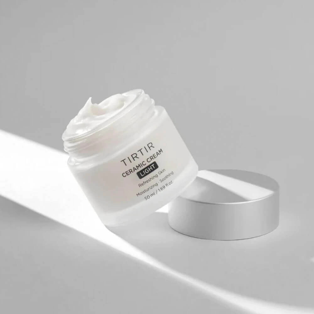 Gaisīgs krēms sejai ar keramīdiem TIRTIR Ceramic Cream Light