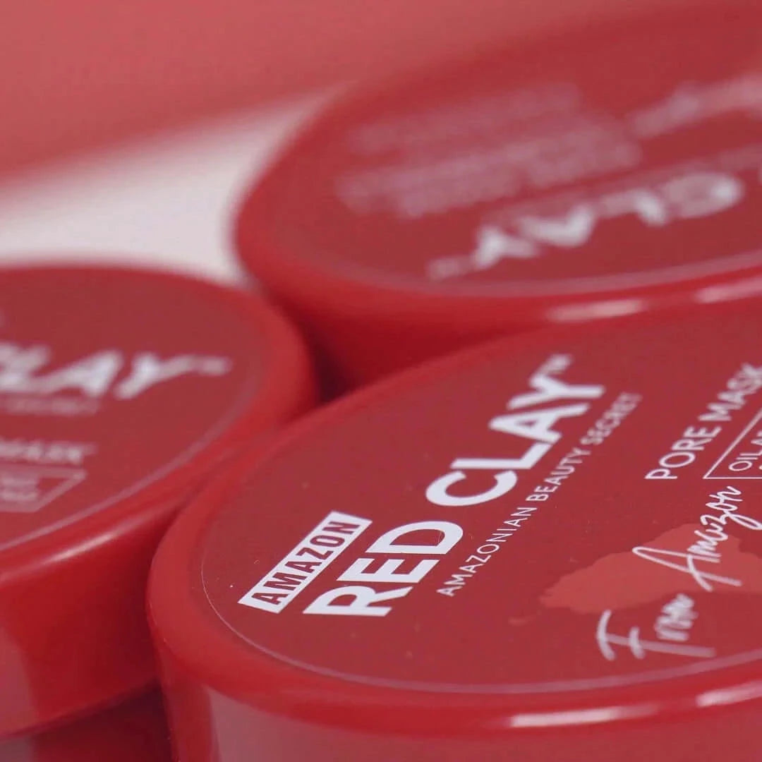 Putiņas-maska ar mālu poru attīrīšanai Missha Amazon Red Clay Pore Pack Foam Cleanser